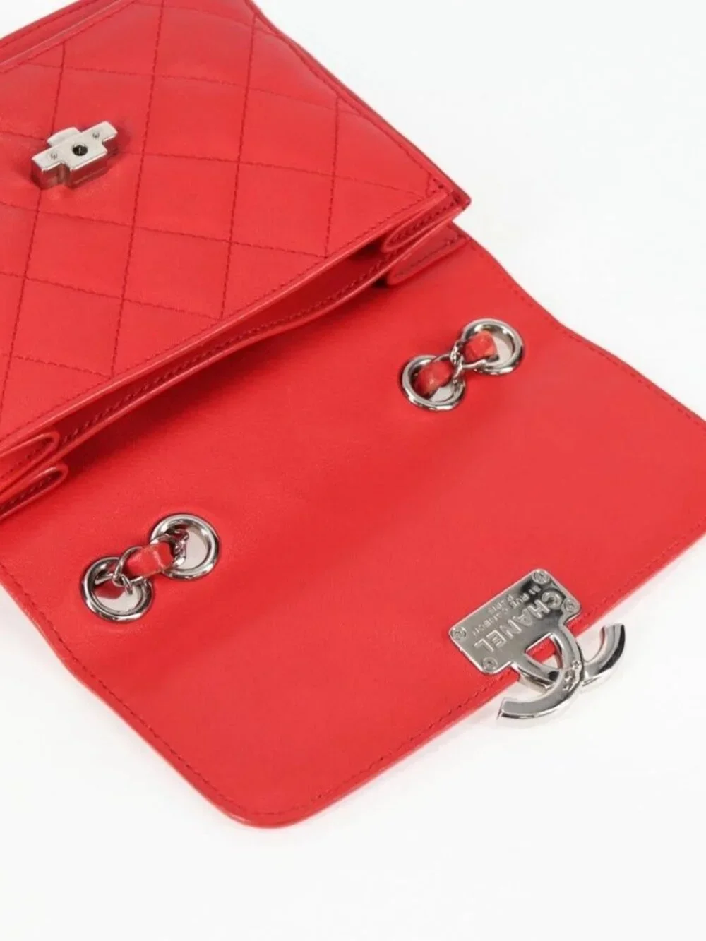 CHANEL Matelasse Chain Shoulder Bag Leather Red Silver CC Auth 138980M